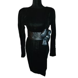 Black Long Sleeve Velvet Dress with Satin Waist Bow